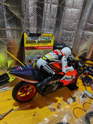 Valentino rossi honda - rossi,